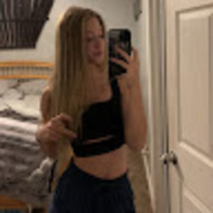 Meet your Posher, Desiree